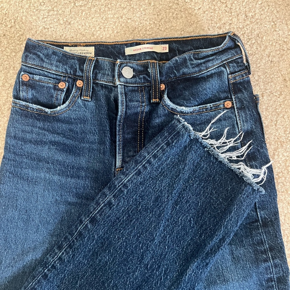 Levi’s Wedgie Straight Jeans